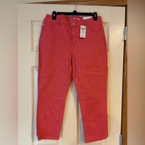 NWT Chico's Platinum Tropical Pink Crop Pants Size 1 (8/med)